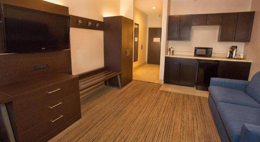 Holiday Inn Express Hotel & Suites פורט שארלוט מראה חיצוני תמונה
