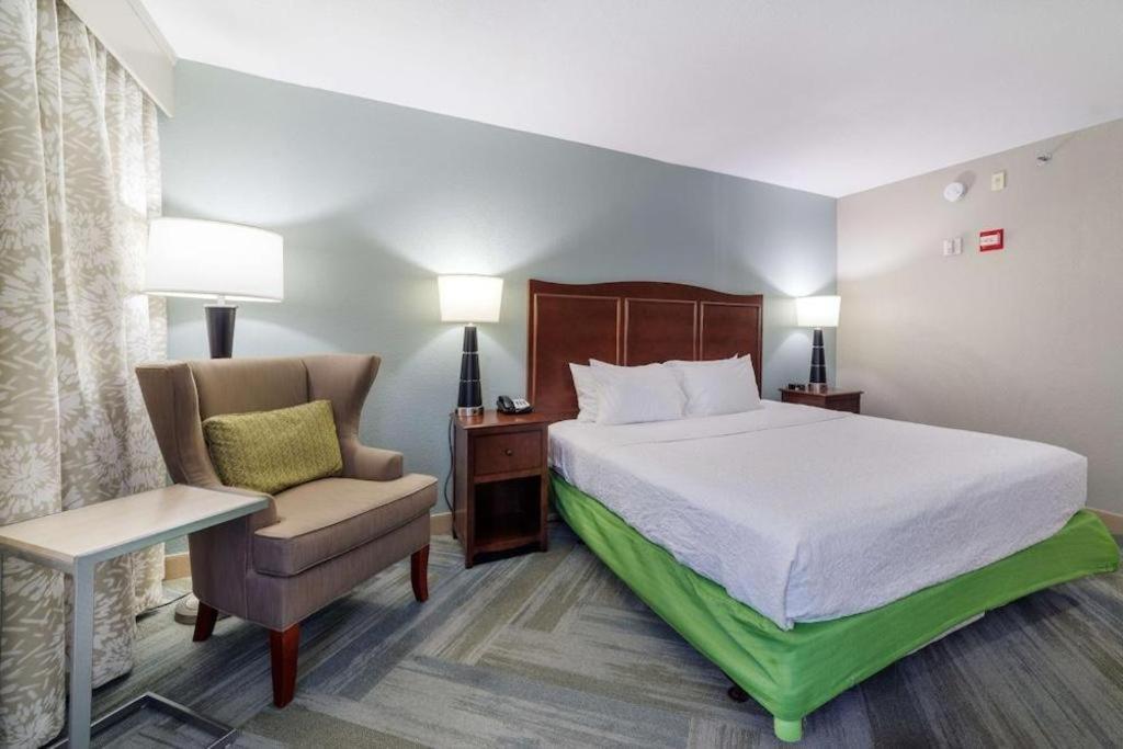 Holiday Inn Express Hotel & Suites פורט שארלוט מראה חיצוני תמונה