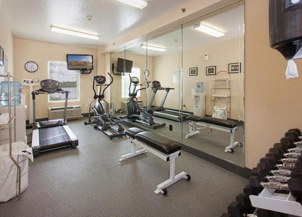Holiday Inn Express Hotel & Suites פורט שארלוט מראה חיצוני תמונה