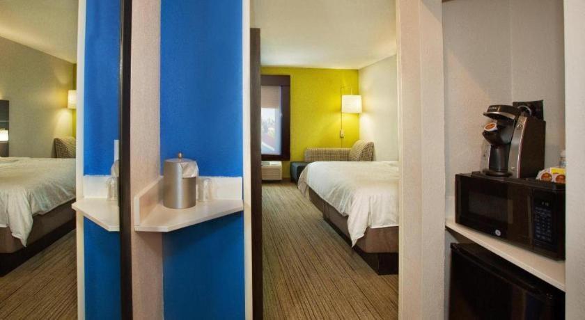 Holiday Inn Express Hotel & Suites פורט שארלוט מראה חיצוני תמונה