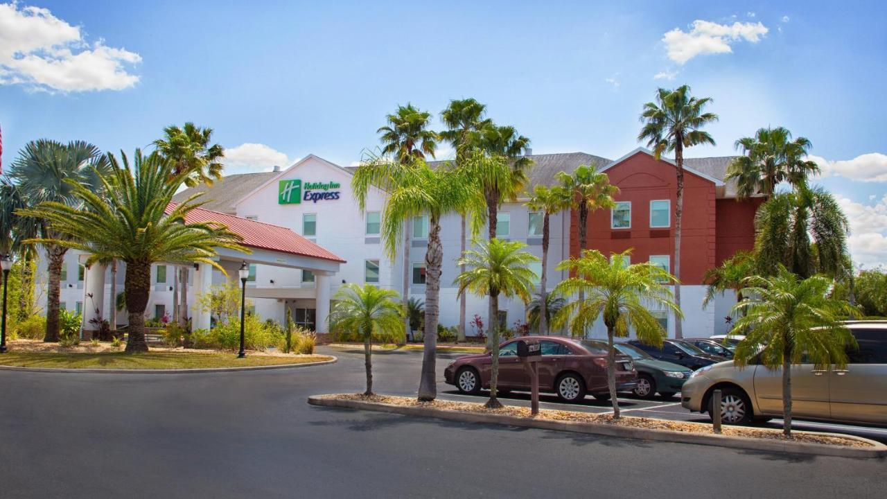 Holiday Inn Express Hotel & Suites פורט שארלוט מראה חיצוני תמונה