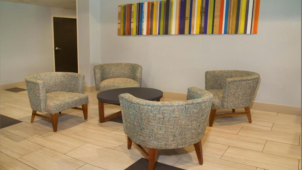 Holiday Inn Express Hotel & Suites פורט שארלוט מראה חיצוני תמונה